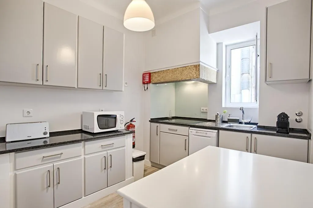 Bmyguest - Ambassador Boutique Apartment II-1